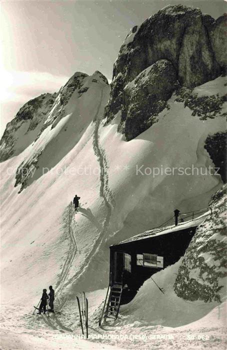 Capanna Marmolada 3250m IT Berghuette Dolomiten