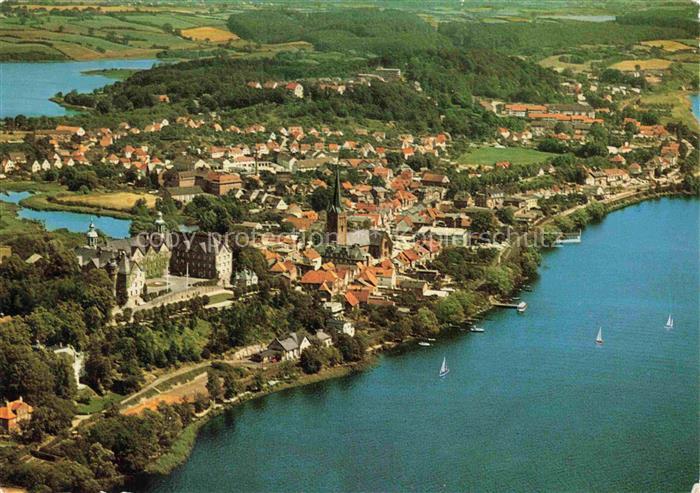 Ploen am See Schleswig-Holstein Ansicht mit Schloss Seenlandschaft Holsteinische
