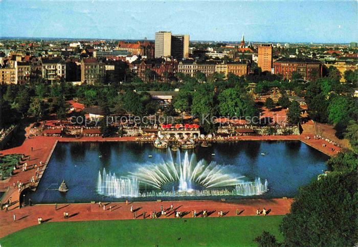 HAMBURG  CITY Planten un Blomen Ausstellungspark Fliegeraufnahme
