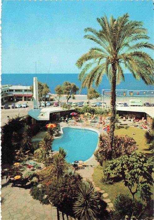 Beirut Beyrouth Libanon La Piscine de l'Hotel Excelsior