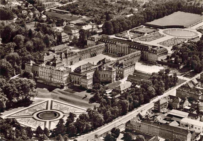 LUDWIGSBURG  BW Schloss Ludwigsburg mit Gartenschau Bluehendes Barock Fliegerauf
