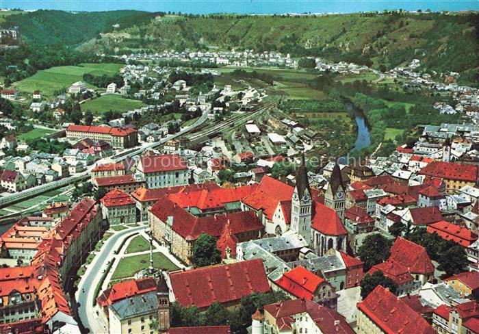 Eichstaett Oberbayern Residenzplatz und Dom Fliegeraufnahme