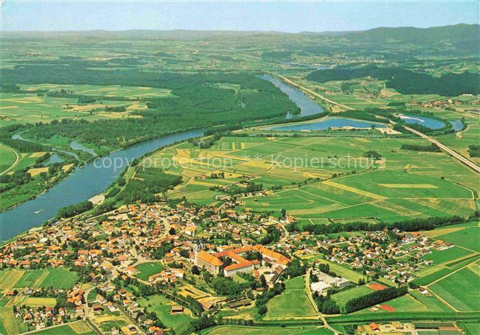 Niederaltaich Donau Fliegeraufnahme mit Benediktinerabtei
