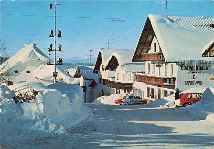Hinterschmiding Landgasthaus Krueckl tief verschneiter Ort
