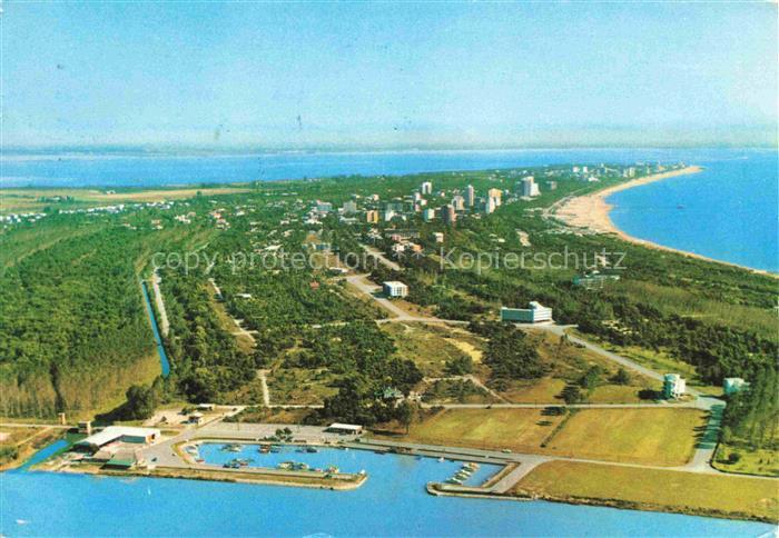 LIGNANO  Sabbiadoro Veneto IT Binnenhafen Marina uno Luftbild