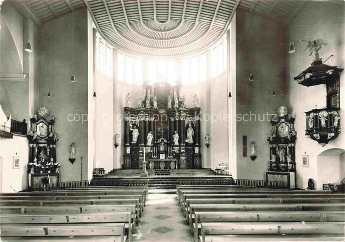 Frickhofen Dornburg Hessen Kath Pfarrkirche St Martin Altaere und Kanzel