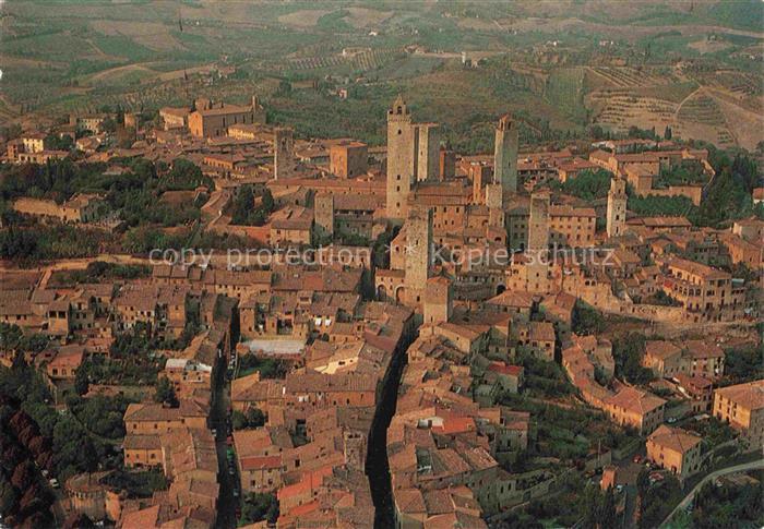 San Gimignano Toscana IT Fliegeraufnahme