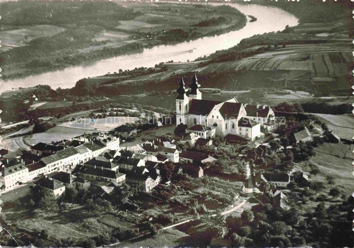 Maria Taferl Fliegeraufnahme mit Klosterkirche