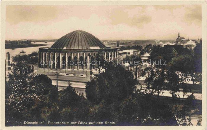 Planetarium Observatorium Sternwarte Urania Duesseldorf Blick auf Rhein