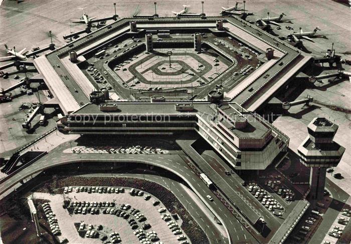 Flughafen Airport Aeroporto Berlin