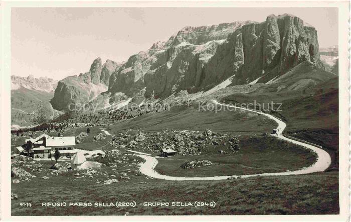 Passo Sella 2240m Selva Val Gardena IT Rifugio Passo Sella Gruppo Sella