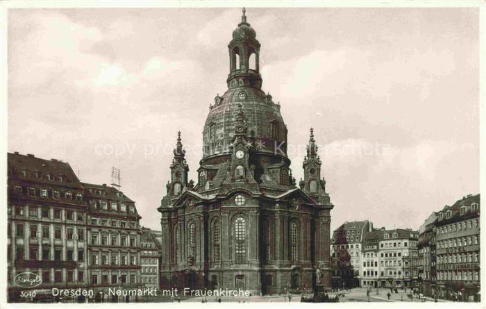 DRESDEN Elbe Neumarkt mit Frauenkirche