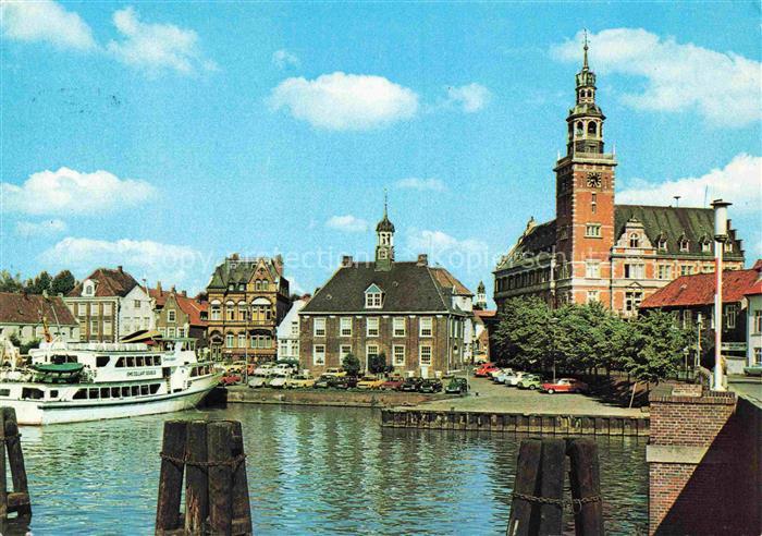 Leer Ostfriesland Hafenpartie mit Rathaus und Alte Waage