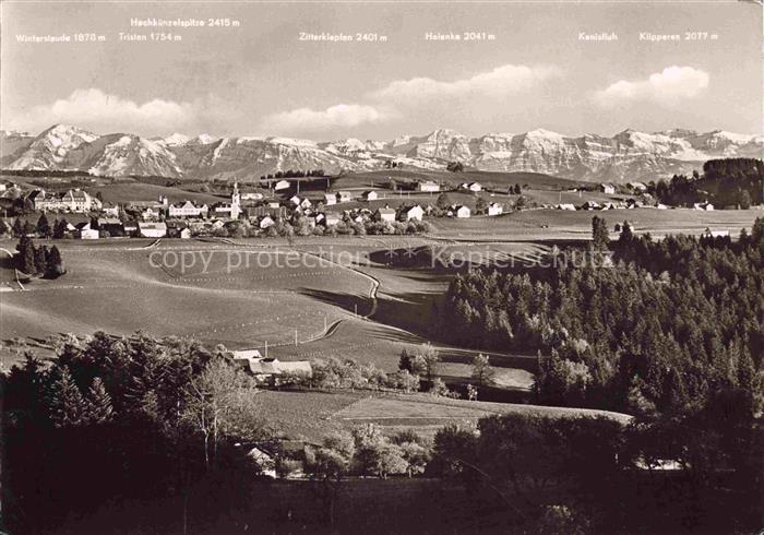 Scheidegg Allgaeu Bayern mit Didamskopf Hittisauer Winterstaude Zitterklopfen un