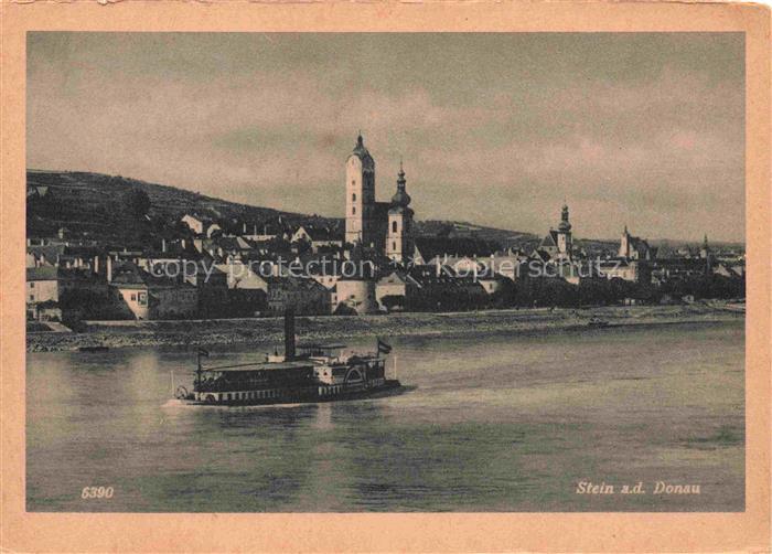 Stein Donau Krems Niederoesterreich AT Donaupartie Dampfer Kirche