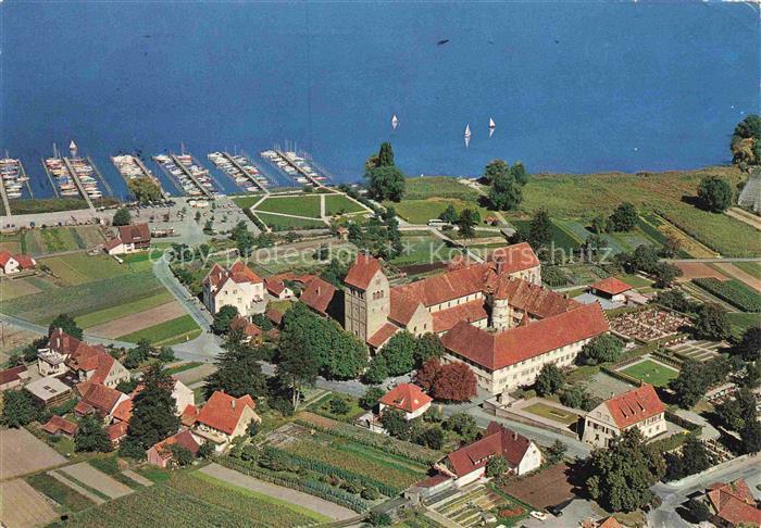 Mittelzell Reichenau Konstanz BW Marienmuenster Fliegeraufnahme