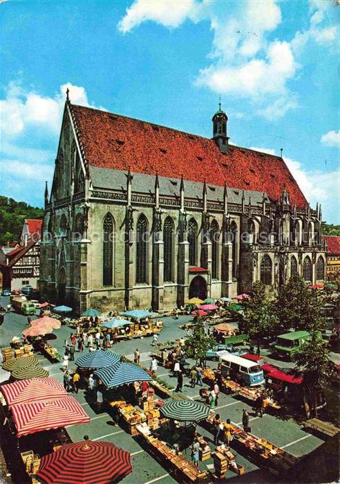 Schwaebisch Gmuend BW Wochenmarkt am Heilig Kreuz Muenster