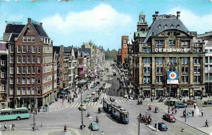 STRAssENBAHN Tramway-- Amsterdam Damrak.