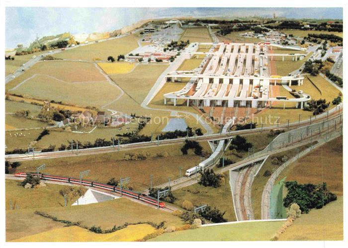 Eisenbahn Railway Chemin de Fer Ferrovia-- La maquette du Terminal Coquelles Cal