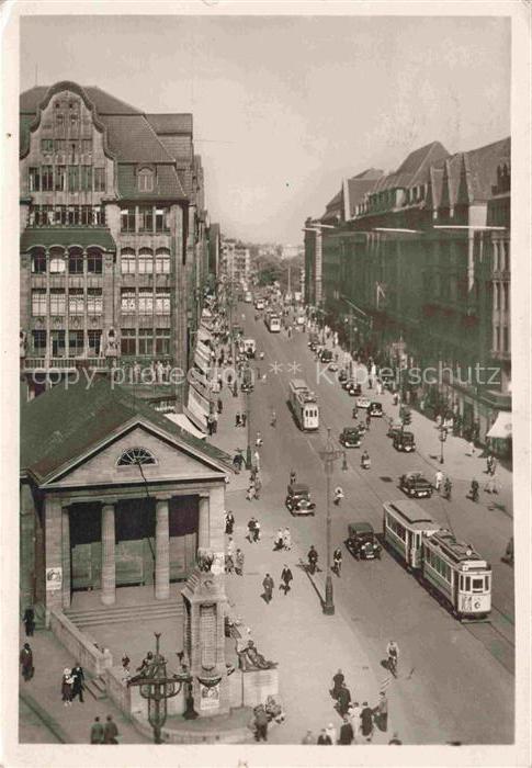 STRAssENBAHN Tramway-- Hamburg Moenckebergstrasse