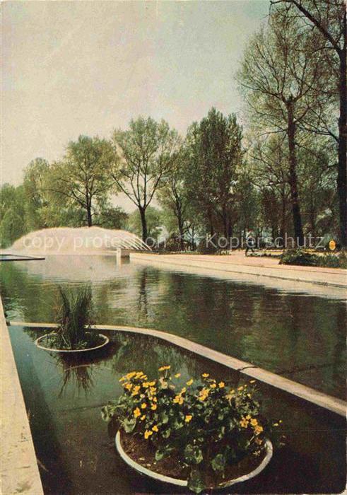 BUGA Bundesgartenschau Koeln Wasserbecken blumenhof