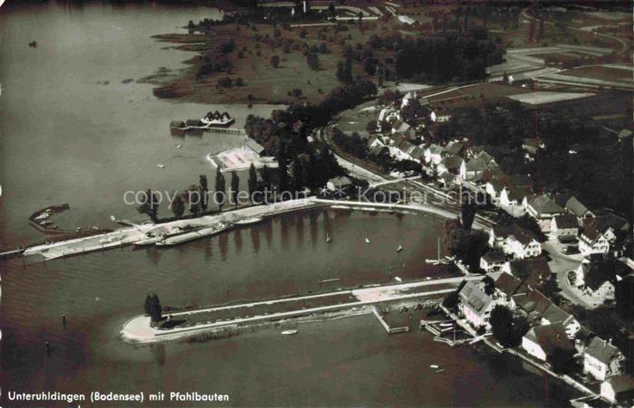 Unteruhldingen-Muehlhofen Bodensee Fliegeraufnahme mit Pfahlbauten