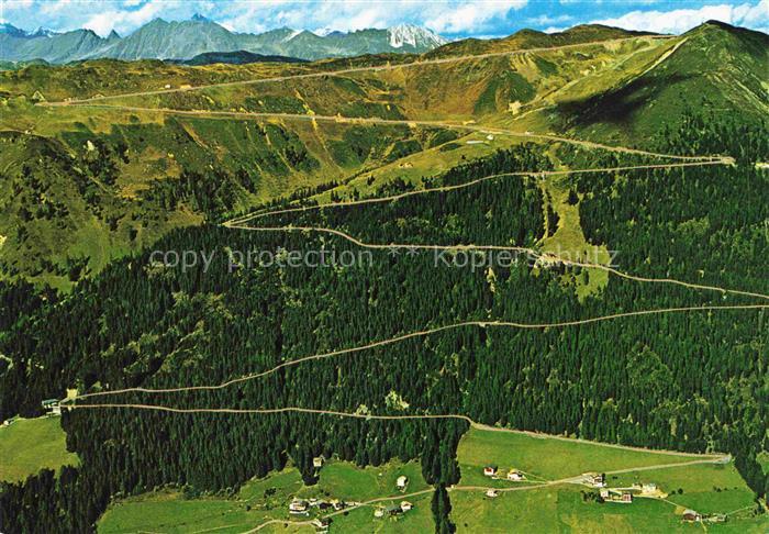 Walten Passeier Jaufenstrasse von Walten zum Jaufenpass im Passeiertal mit Stuba