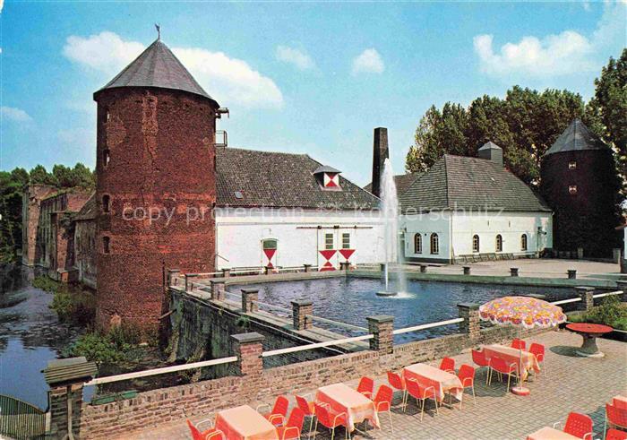 Winnenthal Xanten Wesel NRW Hotel Burg Winnenthal Terasse Fontaene