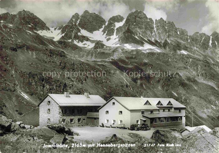 Jamtalhuette 2165m Sivretta AT mit Hennebergspitzen