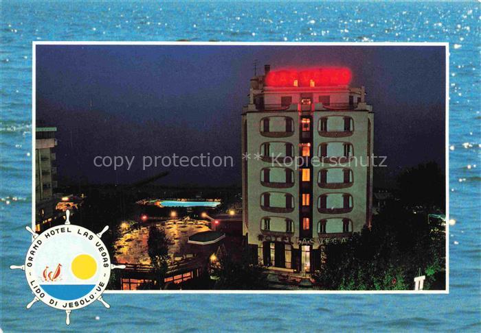 Lido di Jesolo IT Grand Hotel Las Vegas bei Nacht