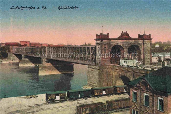 LUDWIGSHAFEN Rhein Rheinbruecke