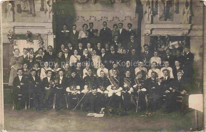 Studentika Gruppenfoto Schwert