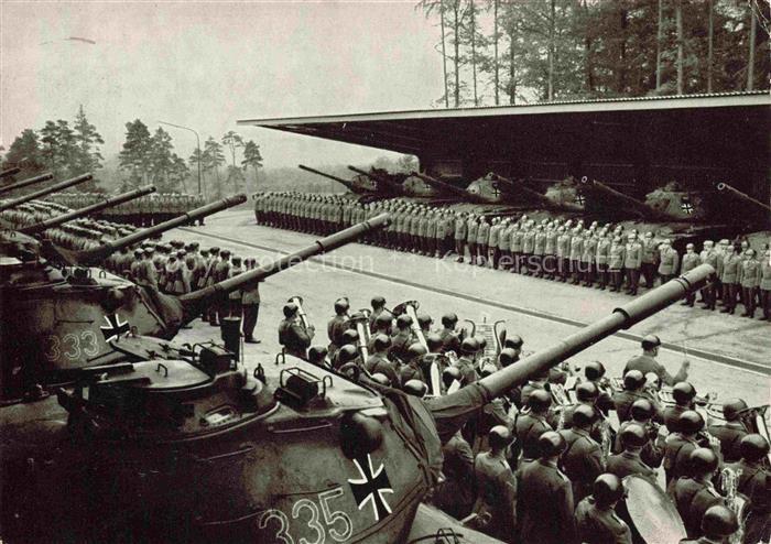 Militaria Panzer Tank Char d Assaut Standort Parade
