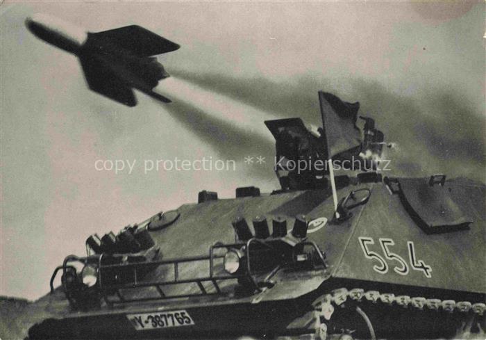 Militaria Panzer Tank Char d Assaut Abschuss einer ss 11 Rakete vom HS 30
