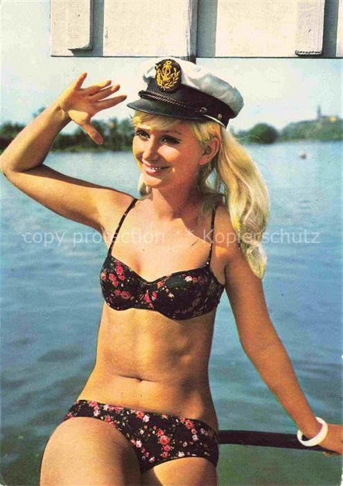 Bademode Swimwear Bain Costumi da Bagno Moda Bano-- Frau Hut
