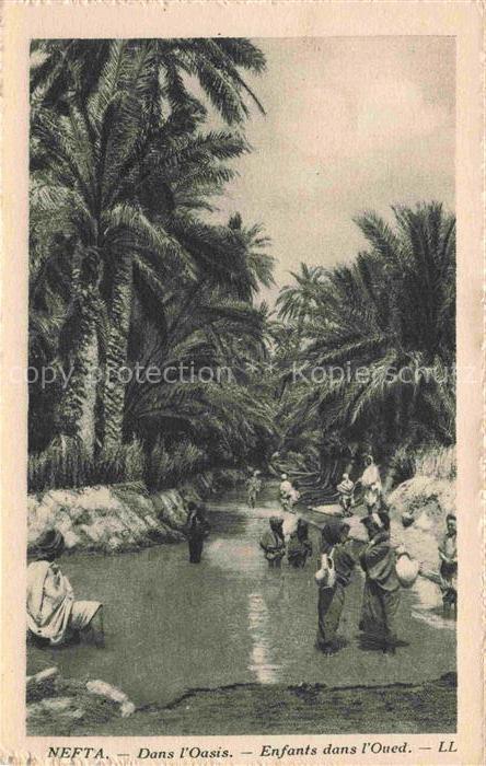 Nefta Tunesie Dans l'Oasis Enfants dans l'Oued