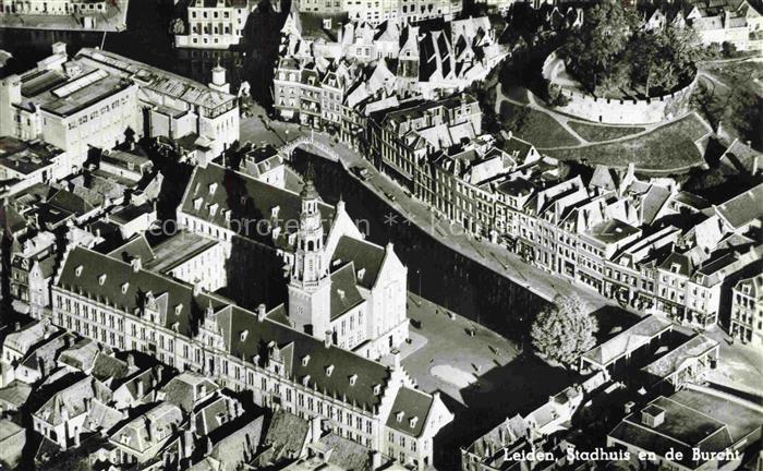 Leiden NL Stadhuis en de Burcht