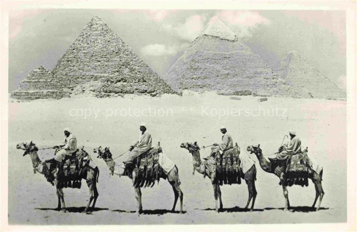 Gizeh Giza Egypt Pyramiden von Gizeh Kamelreiter