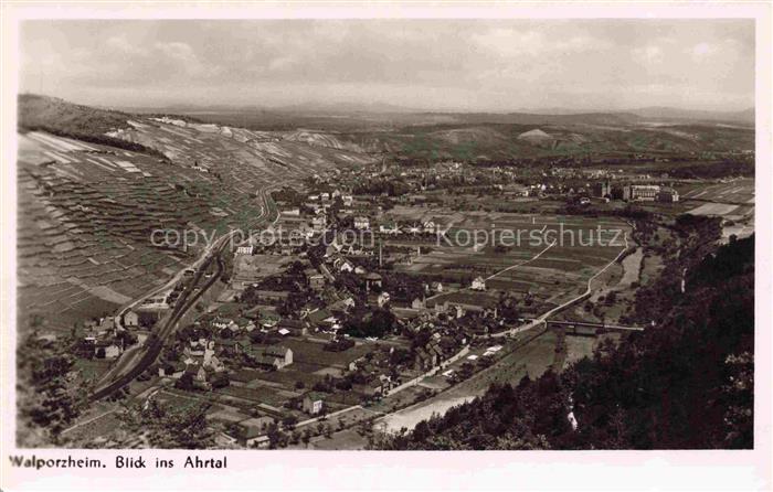 Walporzheim Blick ins Ahrtal Fliegeraufnahme