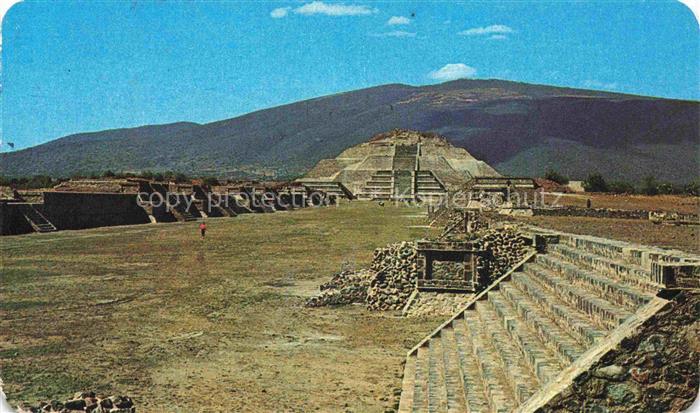 San Juan de Teotihuacan Mexico La Piramide de Luna
