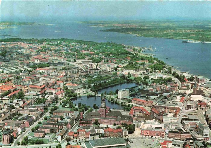 KIEL  CITY Blick auf Stadt und Foerde Fliegeraufnahme