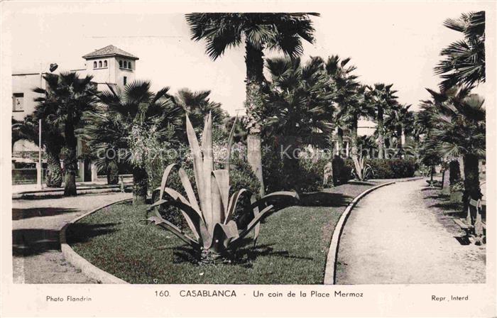 CASABLANCA Maroc Un coin de la Place Mermoz
