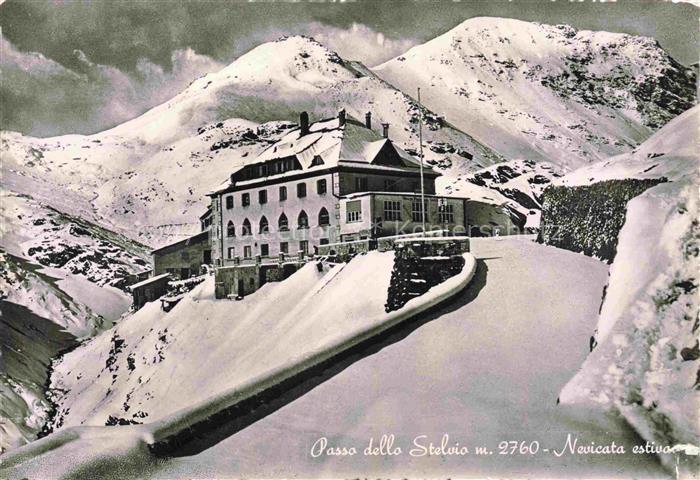 Passo dello Stelvio 2750m Stilfserjochpass IT Nevicata estivo