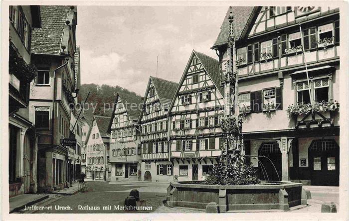 Urach Schwarzwald Voehrenbach BW Rathaus mit Marktbrunnen