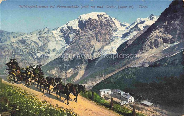 Stilfserjochstrasse 2750m Passo dello Stelvio IT bei Franzenshoehe und Ortler Po