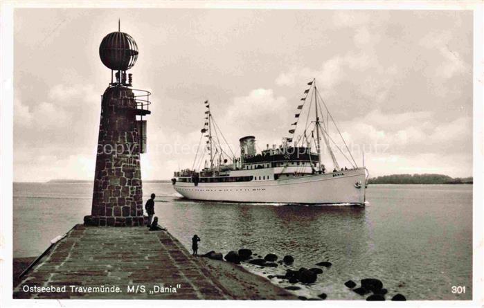 TRAVEMueNDE Ostseebad Mole Leuchtturm MS Dania