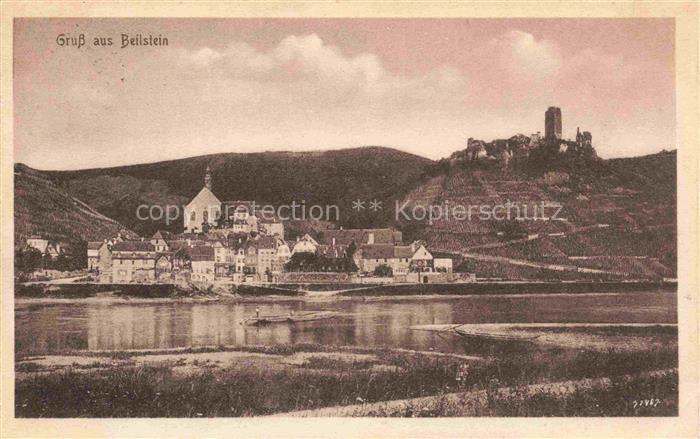 Beilstein Mosel Rheinland-Pfalz Panorama mit Kirche und Burgblick
