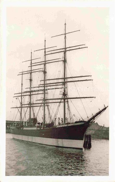 Segelschiffe Sailing Ship Navire a Voiles Barco de Vela-- Hamburg Landungsbrueck