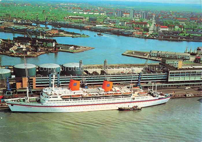 Dampfer Oceanliner Seestadt Bremerhaven Hapag Llyod Columbusbahnhof