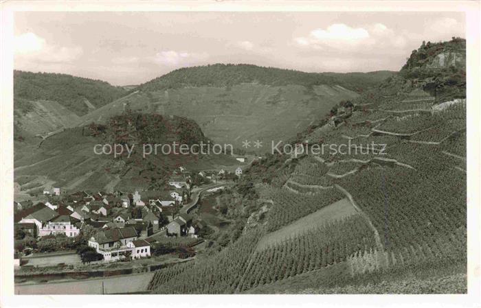 Mayschoss Ahr Rheinland-Pfalz mit der Saffenburg
